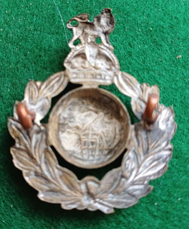 British Army, Royal Marines beret badge