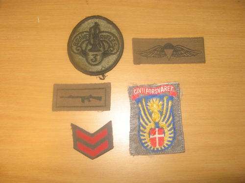 Collection of 5 cloth insignia