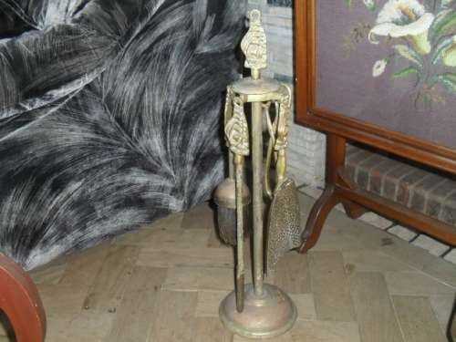 *** VINTAGE BRASS FIRE PLACE TOOLS on a stand.  56cm high, base 15.5cm wide