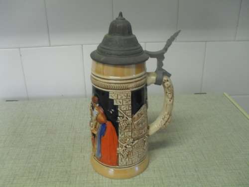 (jy6)  a VINTAGE GERMAN ORIGINAL KING STEIN BEER MUG