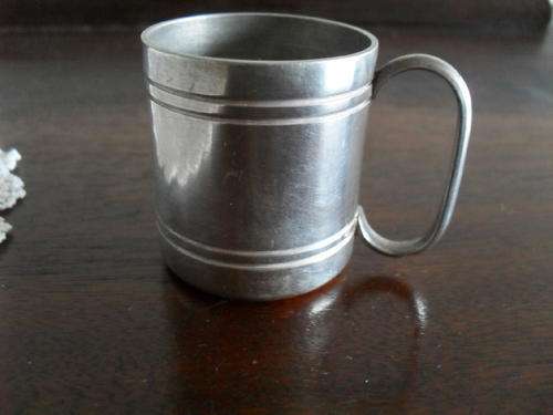 AN EPNS -LOUIS PLATE TOT MEASURE