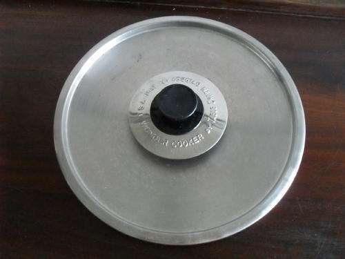 A WONDER COOKER by TABLE CHARM. USA.Pat.No.4628140