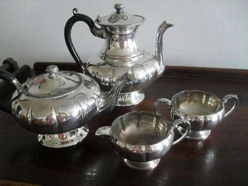 A STUNNINGLY BEAUTIFUL VINTAGE  4x PIECE MARLBORO PLATE E.P COPPER -CANADA TEA / COFFEE SET