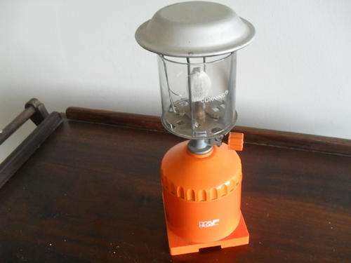 A CADAC DISPOSABLE GAS -CAMPING LANTERN