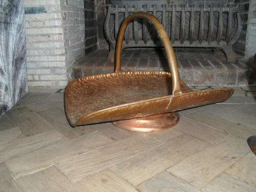 A LOVELY COPPER SCUTTLE BASKET -for your fire place -