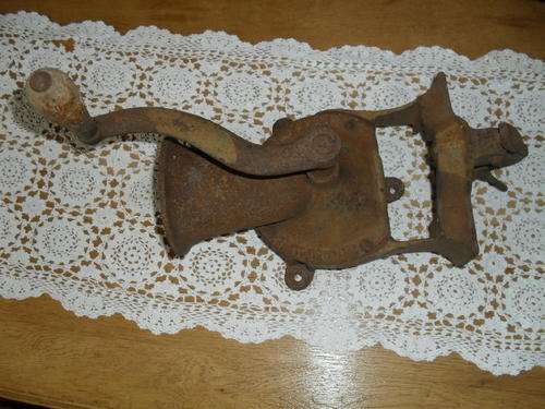 A CAST IRON SPONG made in ENGLAND NO.3 COFFEE GRINDER.