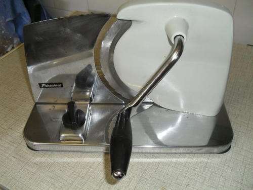 A VINTAGE PINEWARE POLONY SLICER /  BREAD  CUTTER.