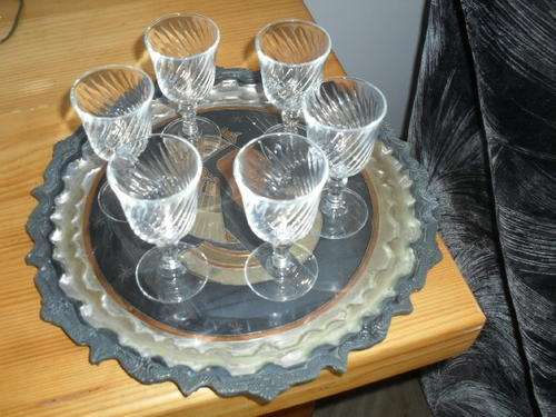 6x GORGEOUS SHERRY GLASSES set on an Egyptian tray -talking piece on a drinks trolley