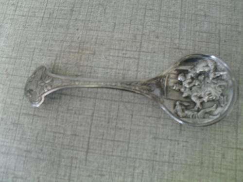 A VINTAGE DUTCH PICTURED SUGAR SPOON