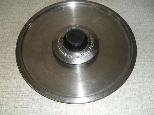 A TABLE CHARM WONDER COOKER LID.  USA PAT.NO.4828140