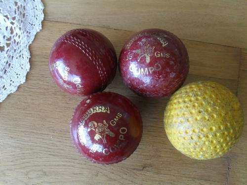 (M)ONLY  3x KOOKABURRA 135 GMS COMPO CRICKET BALLS -made in INDIA