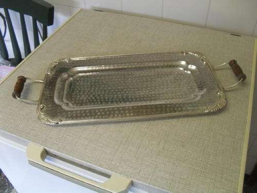A GORGEOUS VINTAGE SILVER PLATED HAMMERED DRINKS TRAY with  WOODEN HANDLES - 54cm x 23cm