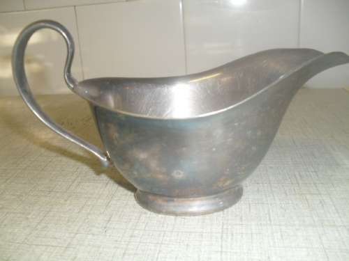 M****GORGEOUS VINTAGE EPNS 1/2PINT AI KINGSWAY PLATE 1780 GRAVY BOAT