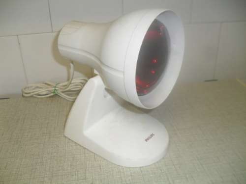 (NR) A PHILLIPS INFRARED LAMP -WORKING