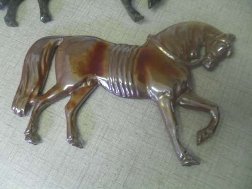 *# A CAST IRON LIKE / BRONZE  ? WALL MOUNT HORSE - 27 x 18cm