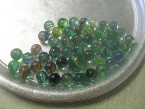 (JA)  47x GLASS VINTAGE PLAYING MARBLES