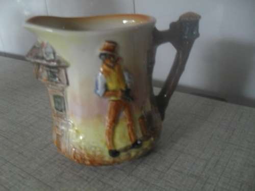 * ## ROYAL DOULTON SAM WELLER D6398 JUG - HEIGHT 8CM BSE 6 X 5.5CM