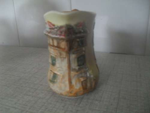 * ## ROYAL DOULTON SAM WELLER D6398 JUG - HEIGHT 8CM BSE 6 X 5.5CM