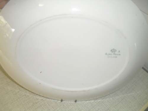 Alfred meakin oval platter with a silver plated handle -31x25cm 16cm high
