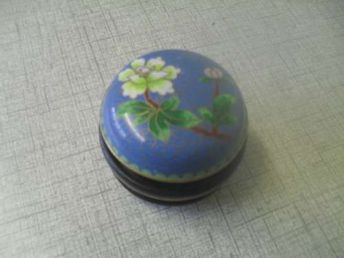 *#  VINTAGE CLOISONNE TRINKET BOWL - stand not original 3cm tall,5.5cm