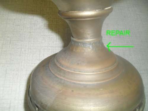 (MHr) a VINTAGE OIL LAMP - MILLERS VESTAL - made in America