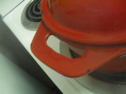 VINTAGE OVAL EETRITE ENAMELLED CAST IRON - DUTCH OVEN / CASSEROLE 29x21x10cm deep