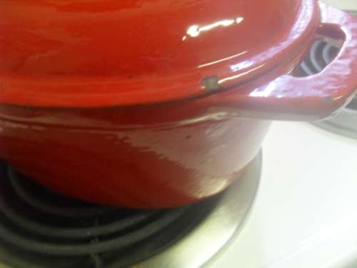 VINTAGE OVAL EETRITE ENAMELLED CAST IRON - DUTCH OVEN / CASSEROLE 29x21x10cm deep