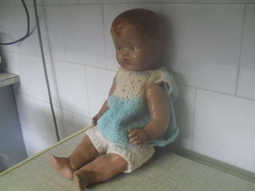 *## GORGEOUS VINTAGE BABY FACE COMPOSITE DOLL - 37cm tall, HEAD 31cm CIR.