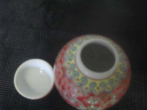 *# CHINESE GINGER JAR - China - 7cm tall base 3.5 wdt pt cir 20cm