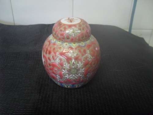 *# CHINESE GINGER JAR - China - 7cm tall base 3.5 wdt pt cir 20cm