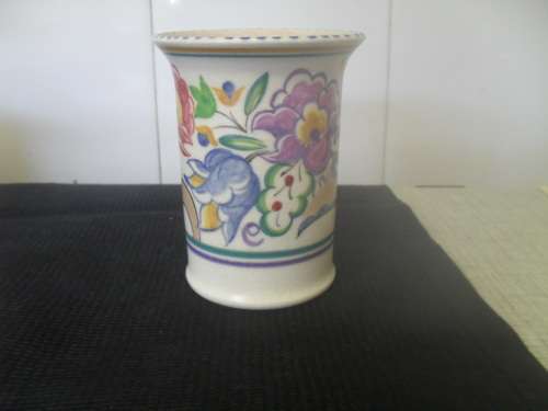 *VINTAGE POOLE - ENGLAND FLORAL VASE 10cm tall op 7cm base 6cm