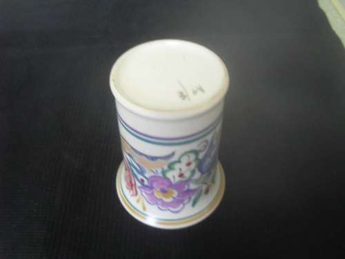 *VINTAGE POOLE - ENGLAND FLORAL VASE 10cm tall op 7cm base 6cm