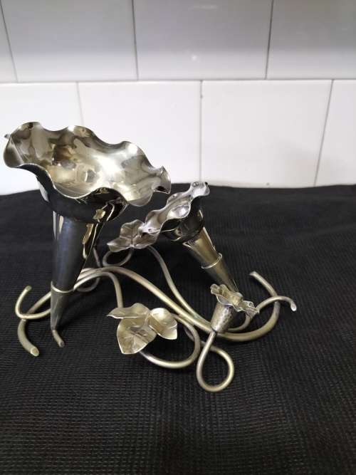 * #VINTAGE SILVER PLATED APERGNE CENTRE PIECE