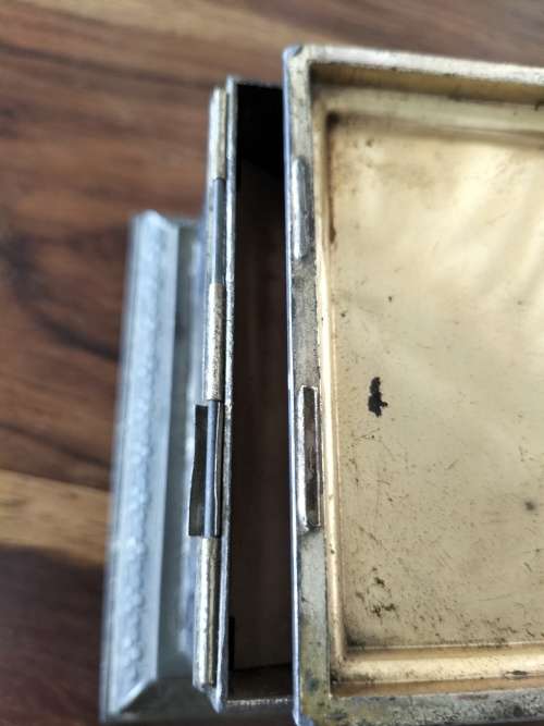 R30*## AN ANTIQUE METAL JAPANESE CIGARETTE DISPENSER - still dispenses