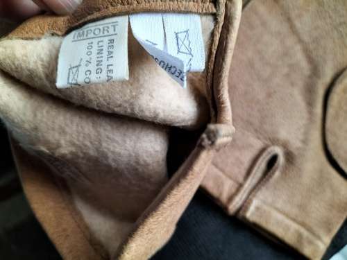 *#A PAIR of VINTAGE LEATHER MENS Hand Gloves