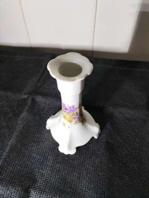 A VINTAGE CZECHOSLOVAKIA CMR  ALTRASHLAU CANDLE STICK HOLDER
