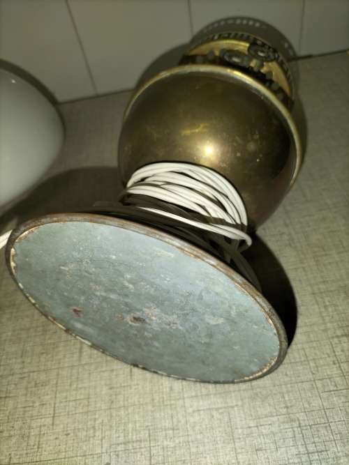 An ANTIQUE DUPLEX -ENGLAND BRASS Oil Lamp ELECTRIFIED