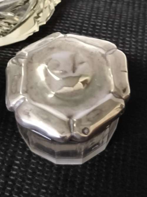 *. #ANTIQUE SILVER LIDDED LADIES DRESSING TABLE PERFUME SET