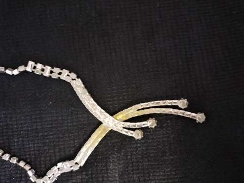 A GORGEOUS VINTAGE RHINESTONE LADIES NECKLACE/CHOCKER  24cm long