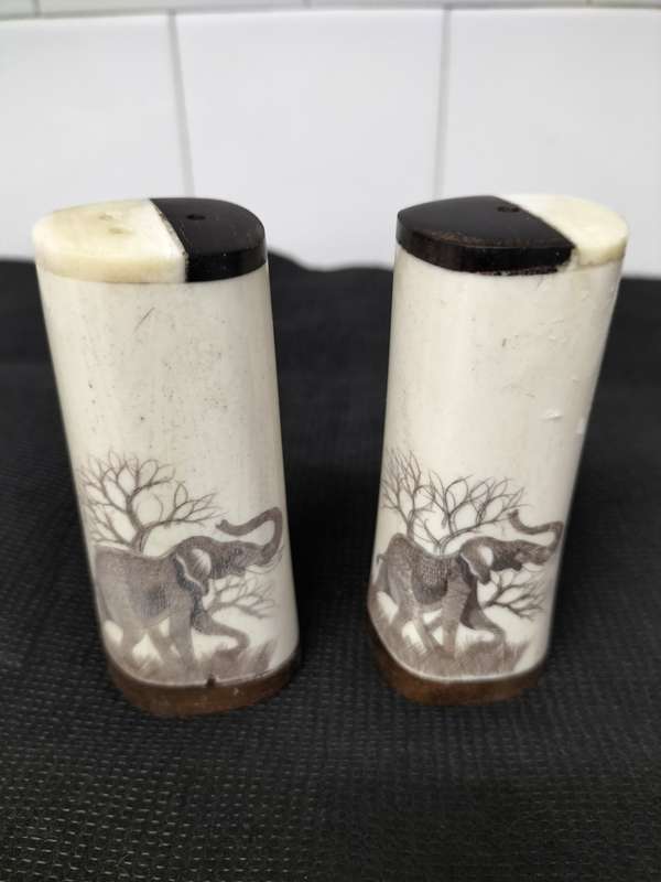 *.##ANTIQUE BONE SALT PEPPER SHAKERS ETCHED ELEPHANT S