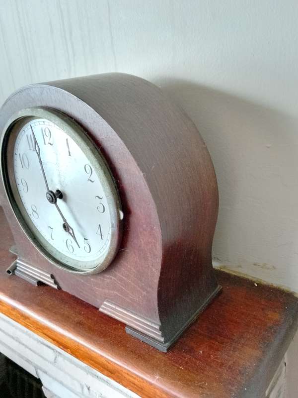 ANTIQUE PERIVALE WIND UP MANTEL PIECE CLOCK
