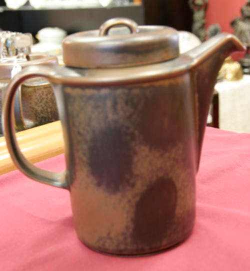 ARABIA COFFEE POT  - SEE PHOTOS TO APPRECIATE
