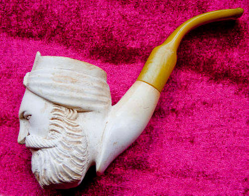 MEERSCHAUM PIPE - OLD INDIAN SHIEK - BAKERLITE MOUTHPIECE