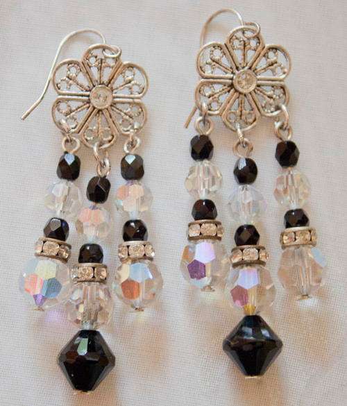 VINTAGE CRYSTAL BEAD EARRINGS - BLACK AND CLEAR AURORA BOREALIS BEADS - DIAMANTE RONDELS