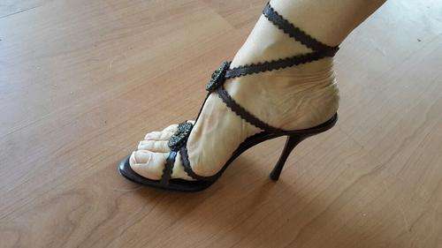Superb Italian sandals size 4 for sale