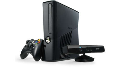 XBOX 360 250gig + 4 controls + kinetic + 10 games