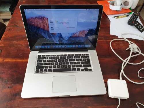 Macbook Pro 15` 2010  i5/8gb/250gb SSD and 750Gb HD