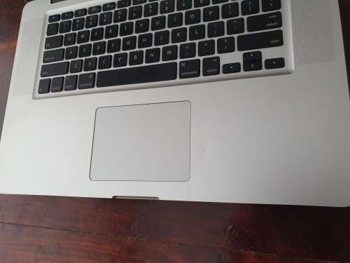 Macbook Pro 15` 2010  i5/8gb/250gb SSD and 750Gb HD