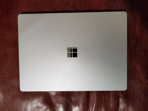 Microsoft Surface Laptop 3 - 13.5` Core i5 10th GEN !! 8GB 128GB  Win 11