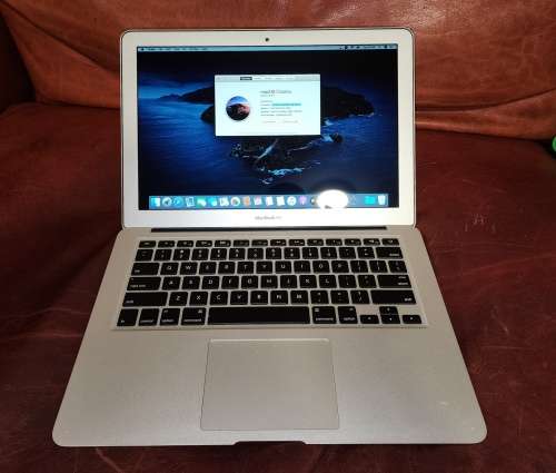 **** APPLE MACBOOK AIR 13` i7 with 250GB SSD *** A1466 - 2013